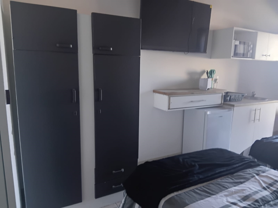 To Let 1 Bedroom Property for Rent in Dana Bay Western Cape
